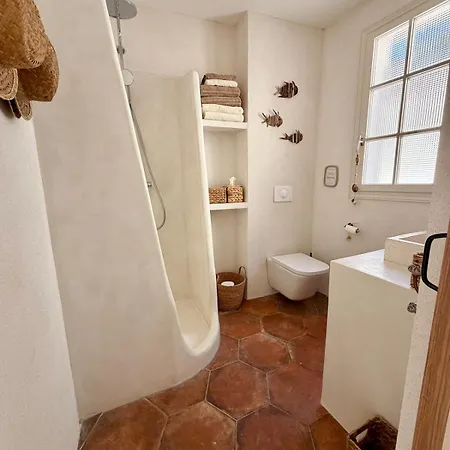 Semesterbostad Maison Entiere 6 Pers Avec A Pied Cap Corse